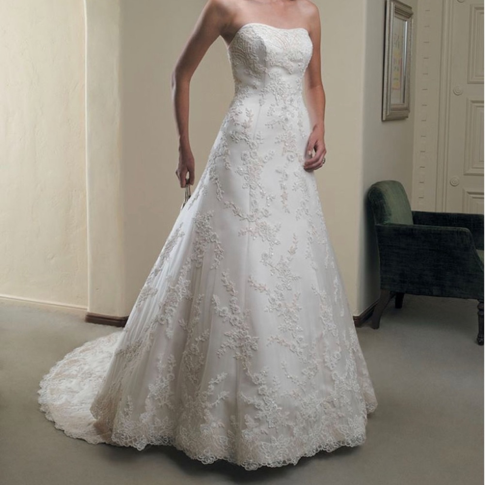 Casablanca Bridal, Wedding Dress Bridal Gown, Style 1769, Size 8